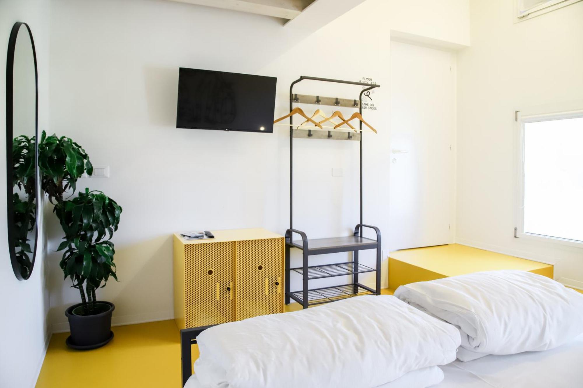 Nomad Hostel Treviso Exterior foto